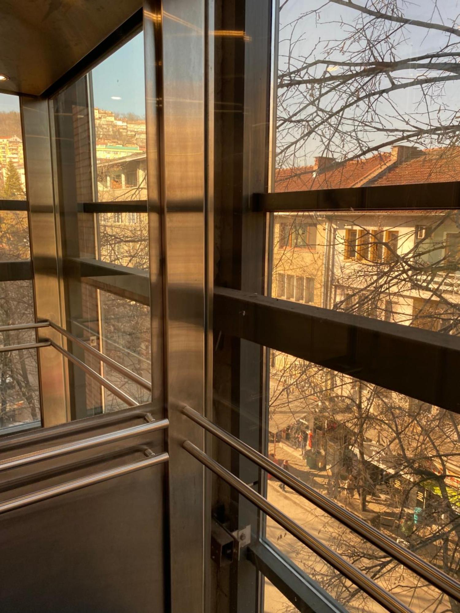 City Hotel Veliko Tărnovo Exterior foto